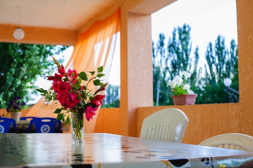 Guest House Issyk-Kul Nomad Bosteri Extérieur photo